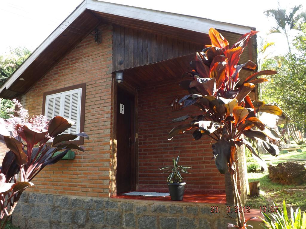 פנדו Pousada Quintal Das Pedras חדר תמונה