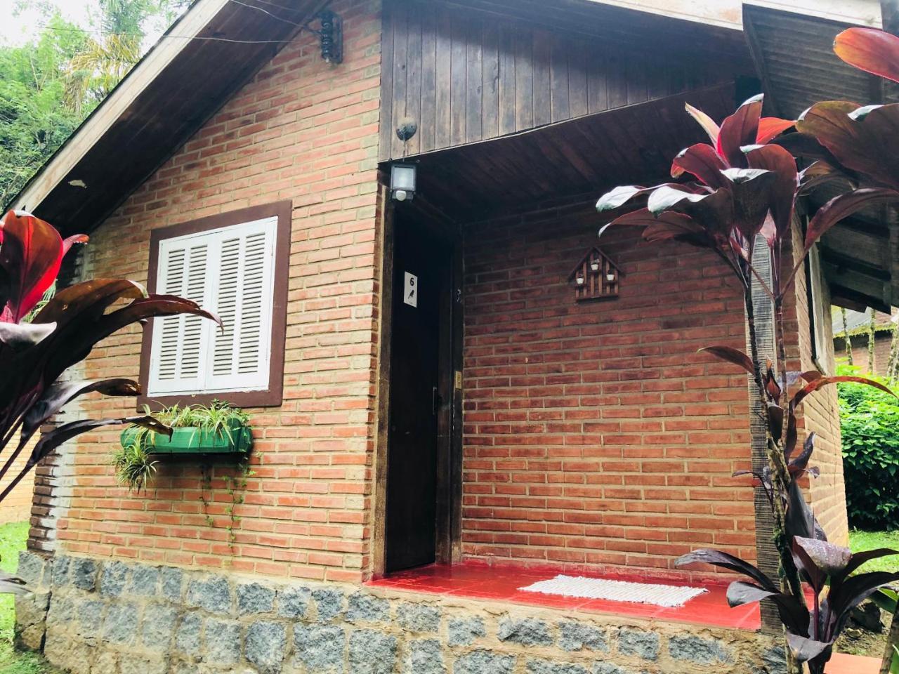 פנדו Pousada Quintal Das Pedras מראה חיצוני תמונה